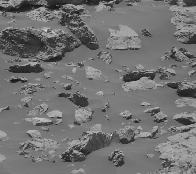 Sol 2036: Mast Camera (Mastcam)