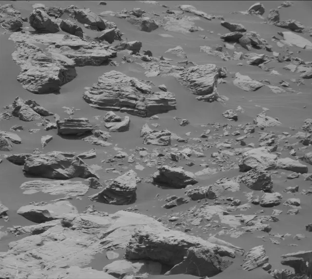 Sol 2036: Mast Camera (Mastcam)