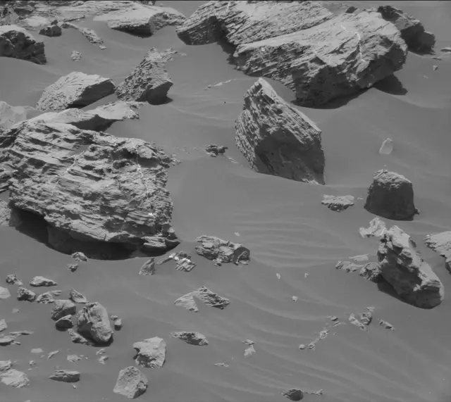 Sol 2036: Mast Camera (Mastcam)