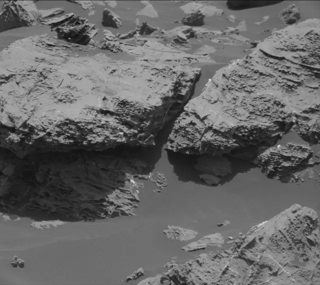 Sol 2036: Mast Camera (Mastcam)