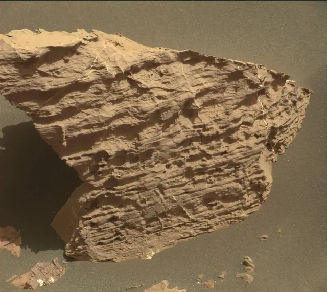 Sol 2036: Mast Camera (Mastcam)