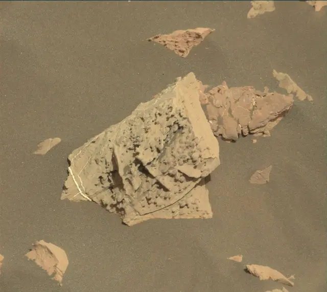 Sol 2036: Mast Camera (Mastcam)