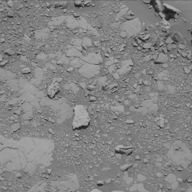 Sol 2037: Mast Camera (Mastcam)