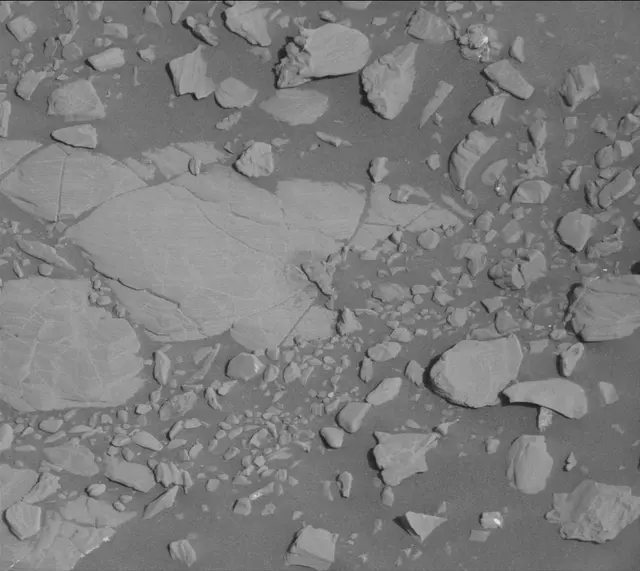 Sol 2038: Mast Camera (Mastcam)