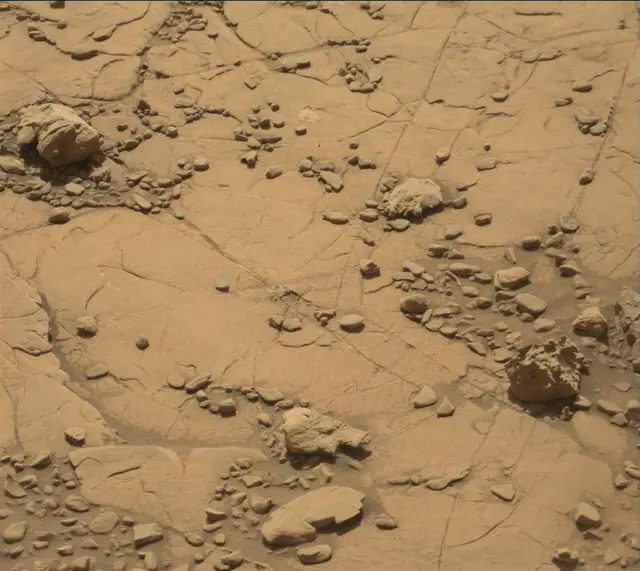 Sol 2038: Mast Camera (Mastcam)