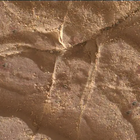 Sol 2038: Mars Hand Lens Imager (MAHLI)