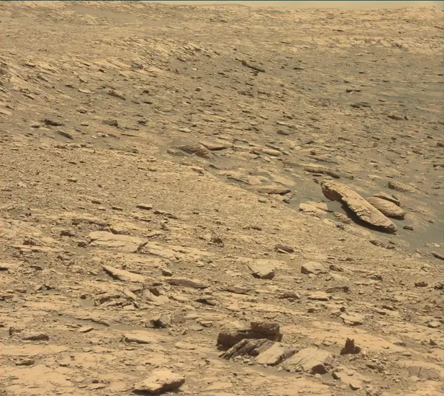 Sol 2039: Mast Camera (Mastcam)