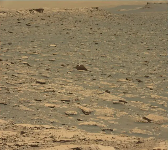 Sol 2039: Mast Camera (Mastcam)
