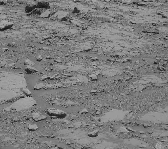 Sol 2039: Mast Camera (Mastcam)