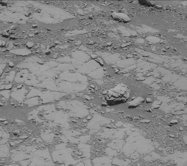 Sol 2039: Mast Camera (Mastcam)