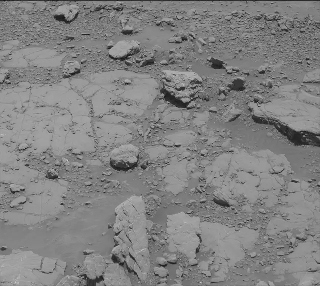 Sol 2039: Mast Camera (Mastcam)
