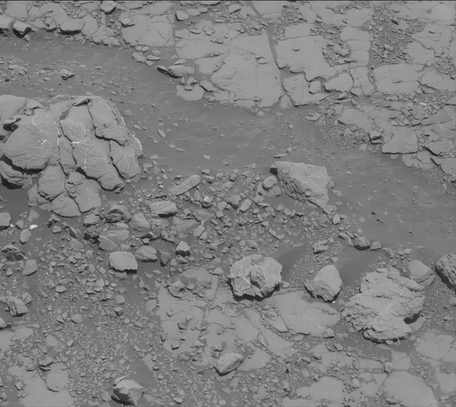 Sol 2039: Mast Camera (Mastcam)