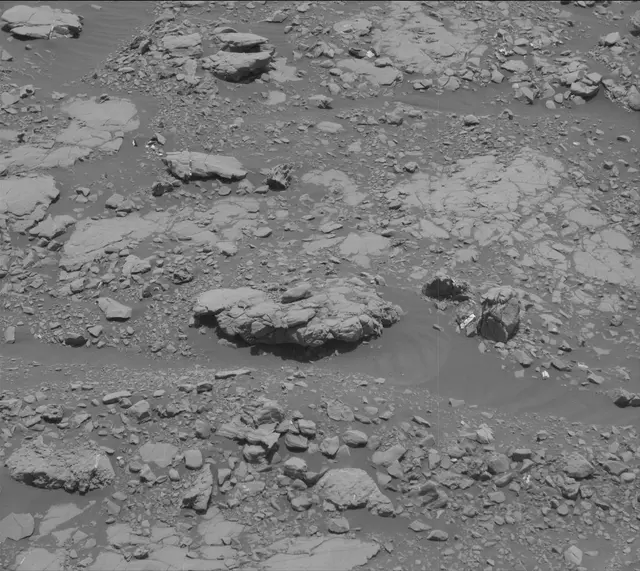 Sol 2040: Mast Camera (Mastcam)