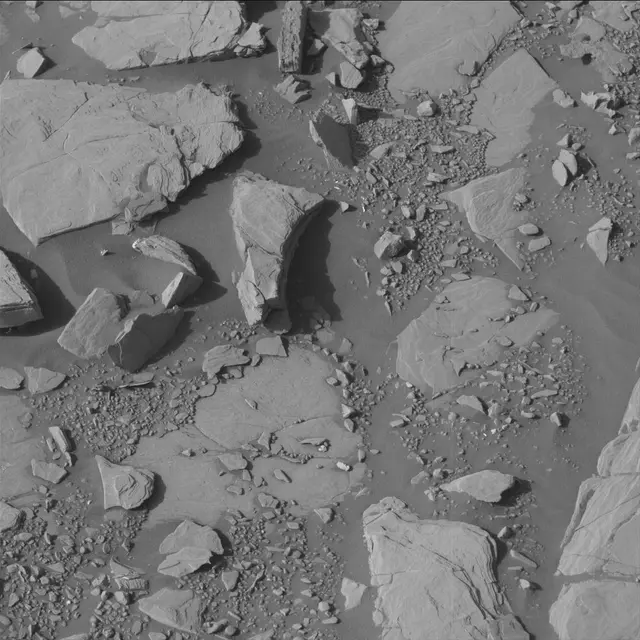 Sol 2040: Mast Camera (Mastcam)