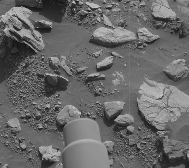 Sol 2040: Mast Camera (Mastcam)