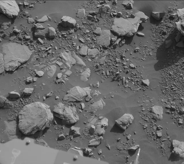 Sol 2040: Mast Camera (Mastcam)