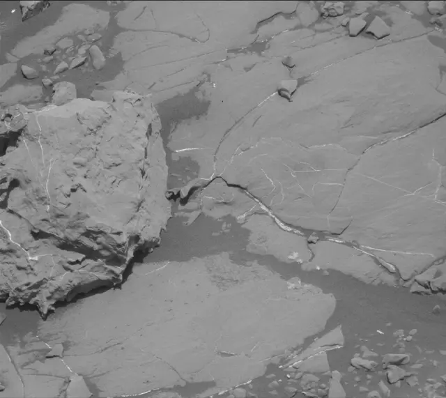 Sol 2040: Mast Camera (Mastcam)