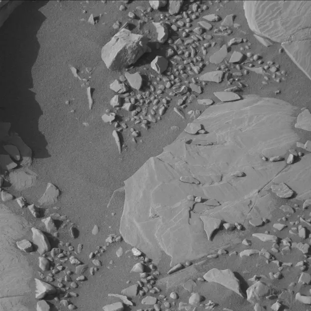 Sol 2040: Mast Camera (Mastcam)