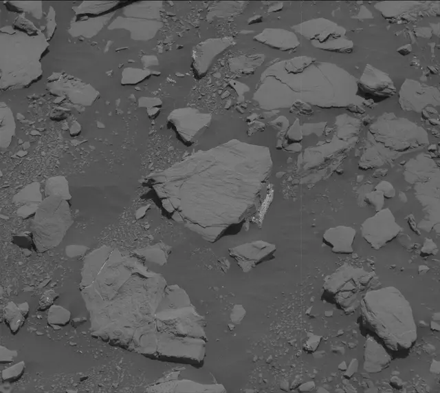 Sol 2041: Mast Camera (Mastcam)