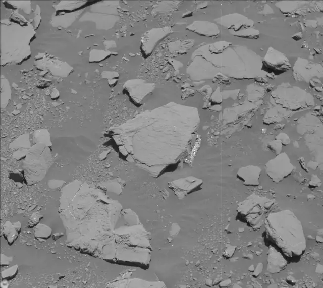 Sol 2041: Mast Camera (Mastcam)