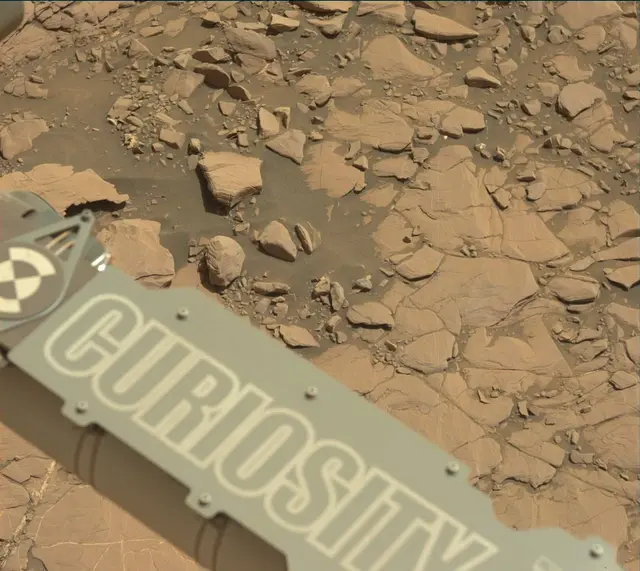 Sol 2041: Mast Camera (Mastcam)