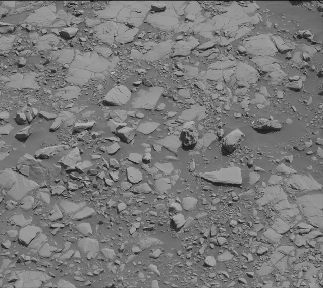Sol 2041: Mast Camera (Mastcam)
