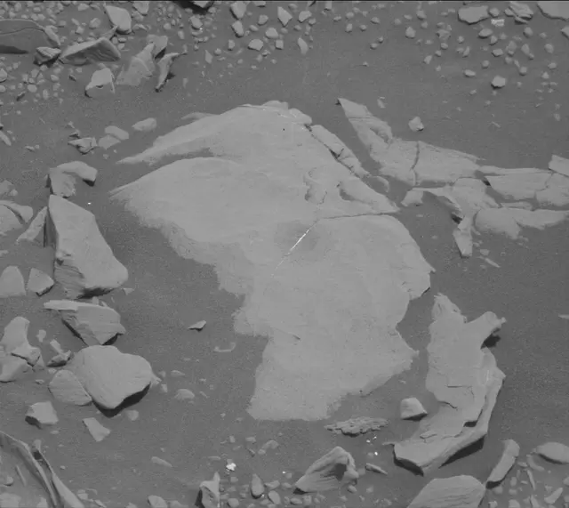 Sol 2041: Mast Camera (Mastcam)