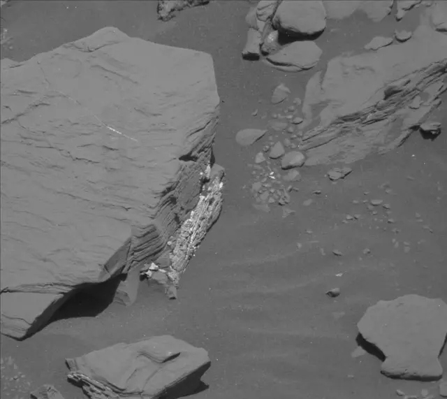 Sol 2041: Mast Camera (Mastcam)