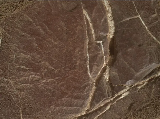 Sol 2042: Mars Hand Lens Imager (MAHLI)