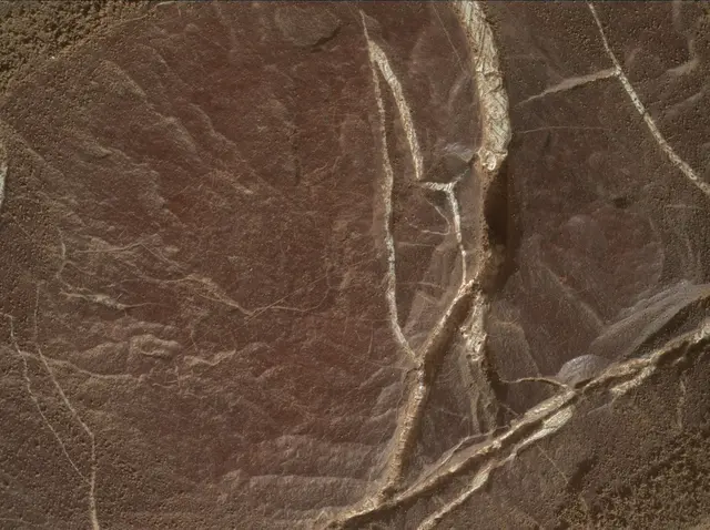 Sol 2042: Mars Hand Lens Imager (MAHLI)