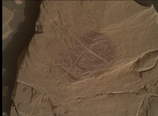 Sol 2042: Mars Hand Lens Imager (MAHLI)