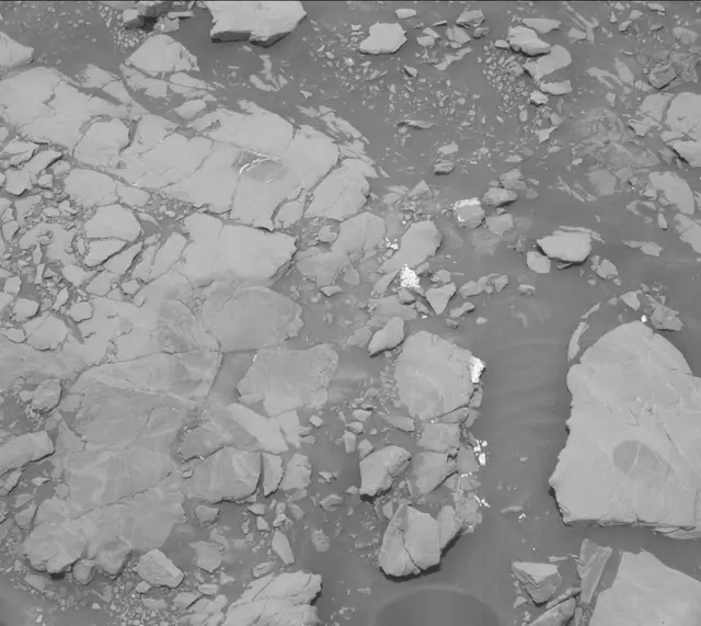 Sol 2043: Mast Camera (Mastcam)