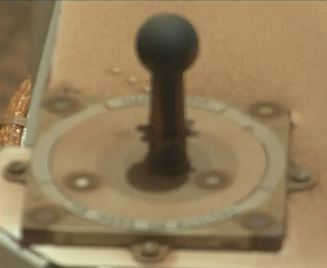 Sol 2043: Mast Camera (Mastcam)