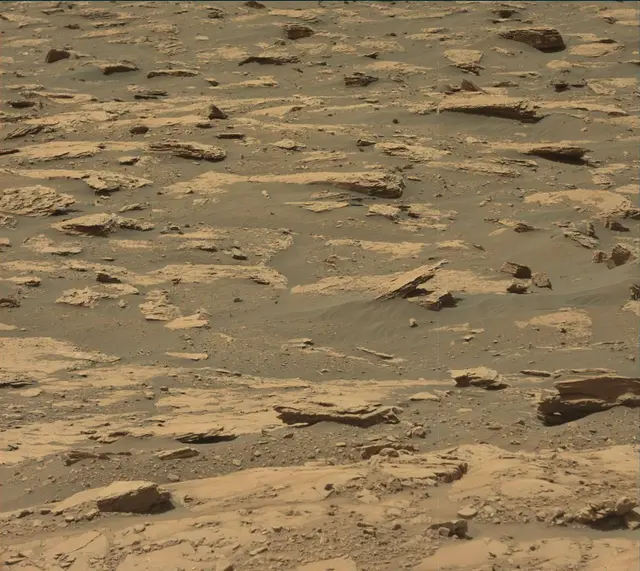 Sol 2044: Mast Camera (Mastcam)