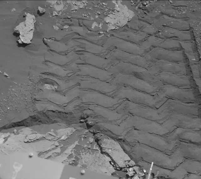 Sol 2045: Mast Camera (Mastcam)