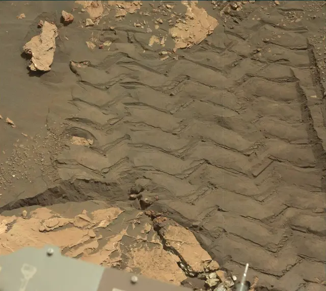 Sol 2045: Mast Camera (Mastcam)
