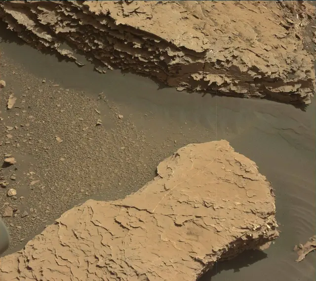 Sol 2045: Mast Camera (Mastcam)