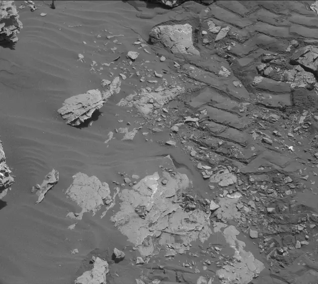 Sol 2045: Mast Camera (Mastcam)