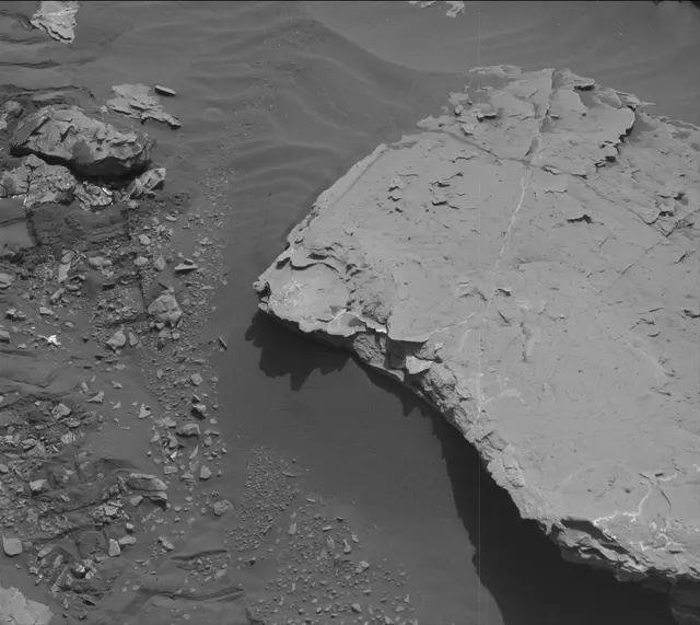Sol 2045: Mast Camera (Mastcam)