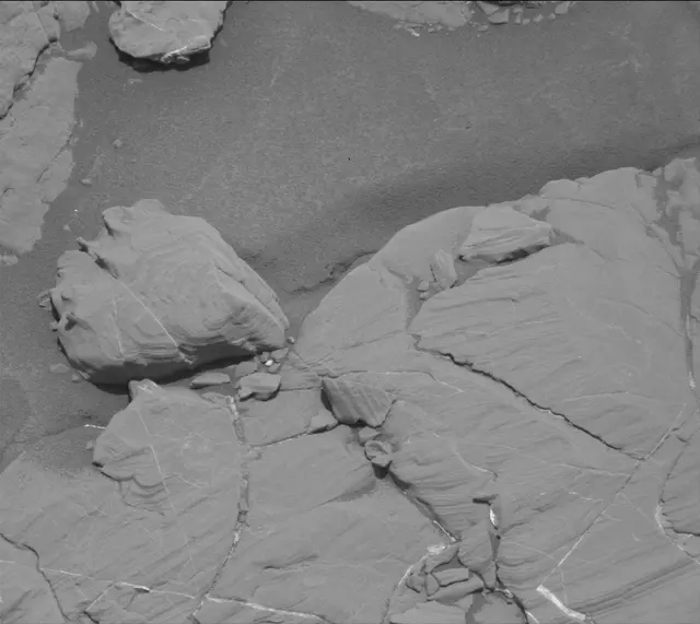 Sol 2045: Mast Camera (Mastcam)