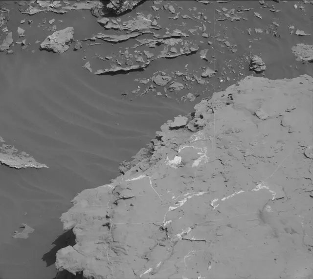 Sol 2047: Mast Camera (Mastcam)