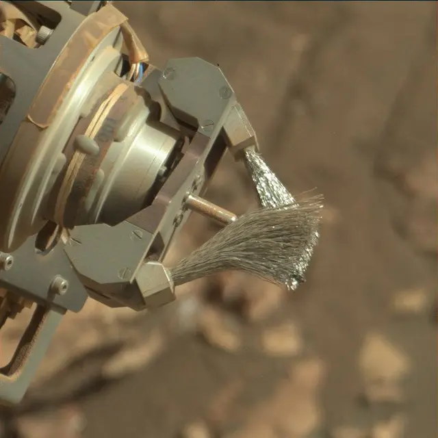 Sol 2048: Mast Camera (Mastcam)