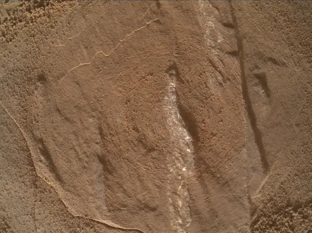 Sol 2048: Mars Hand Lens Imager (MAHLI)