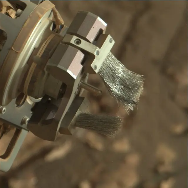 Sol 2049: Mast Camera (Mastcam)