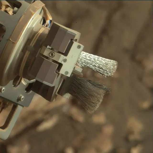 Sol 2049: Mast Camera (Mastcam)