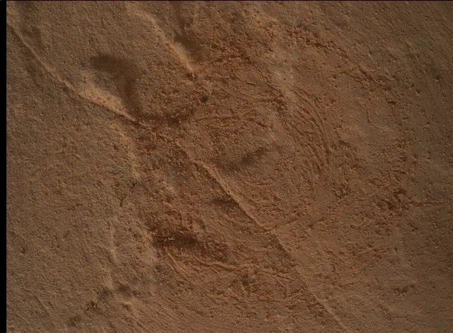 Sol 2049: Mars Hand Lens Imager (MAHLI)
