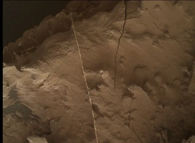 Sol 2049: Mars Hand Lens Imager (MAHLI)