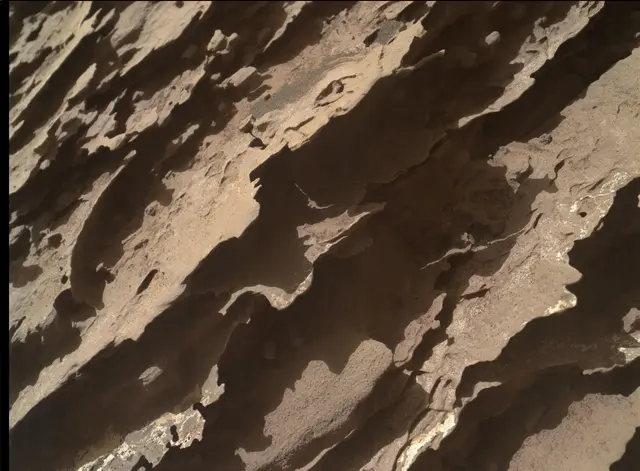 Sol 2049: Mars Hand Lens Imager (MAHLI)