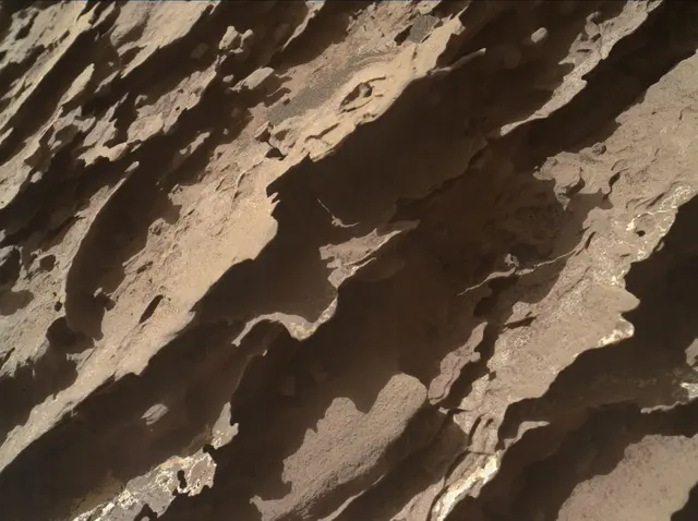 Sol 2049: Mars Hand Lens Imager (MAHLI)