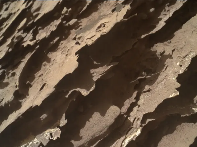 Sol 2049: Mars Hand Lens Imager (MAHLI)